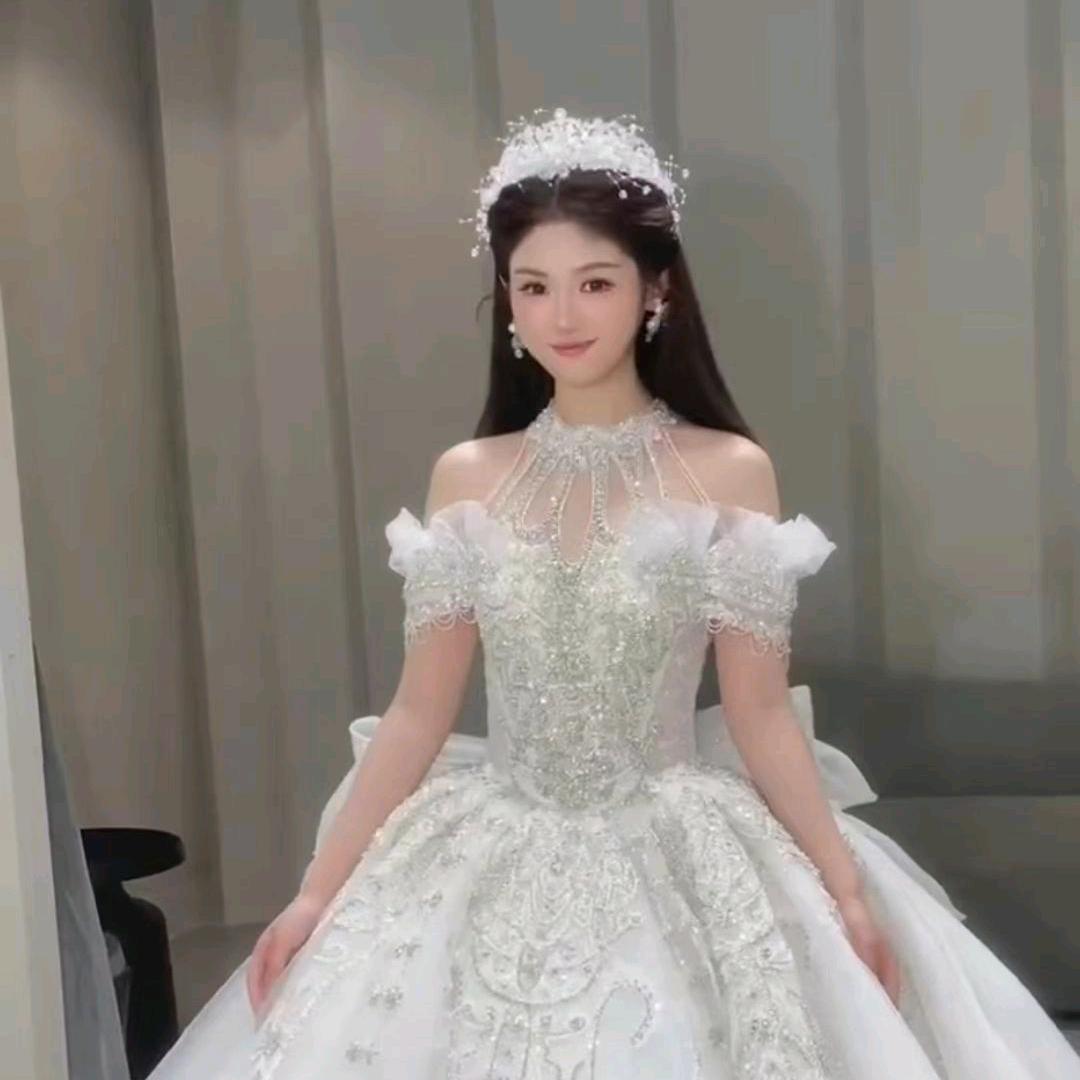 蒋蒋《祁东甜蜜嫁衣婚纱礼服馆》