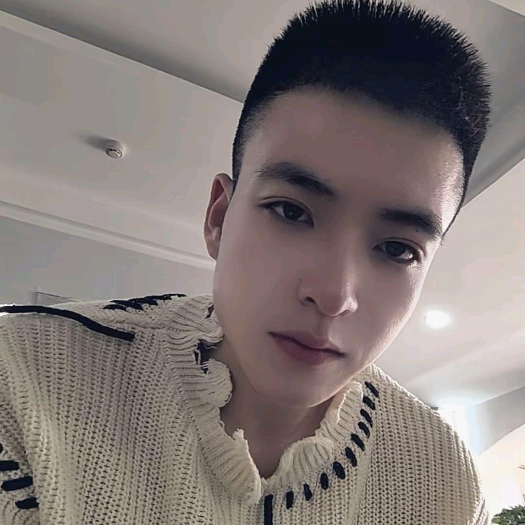 太原青悦健身私人教练        彪彪