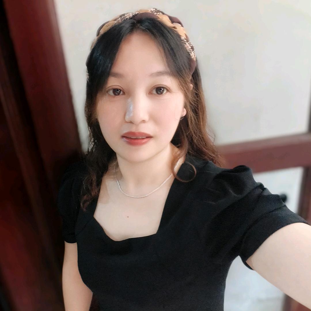 英子