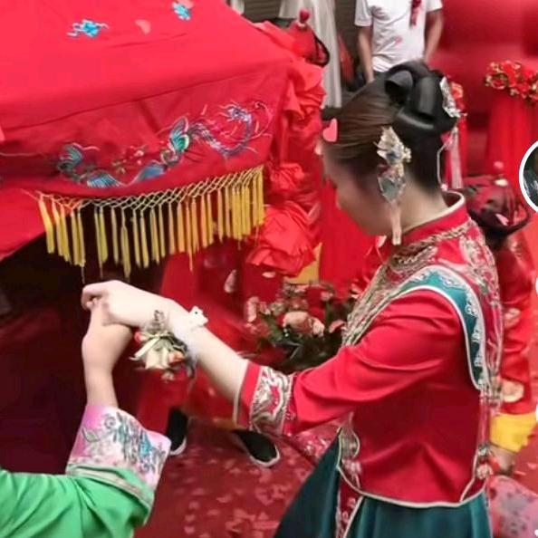 w，结婚沙拉酱。韩国结婚美女。