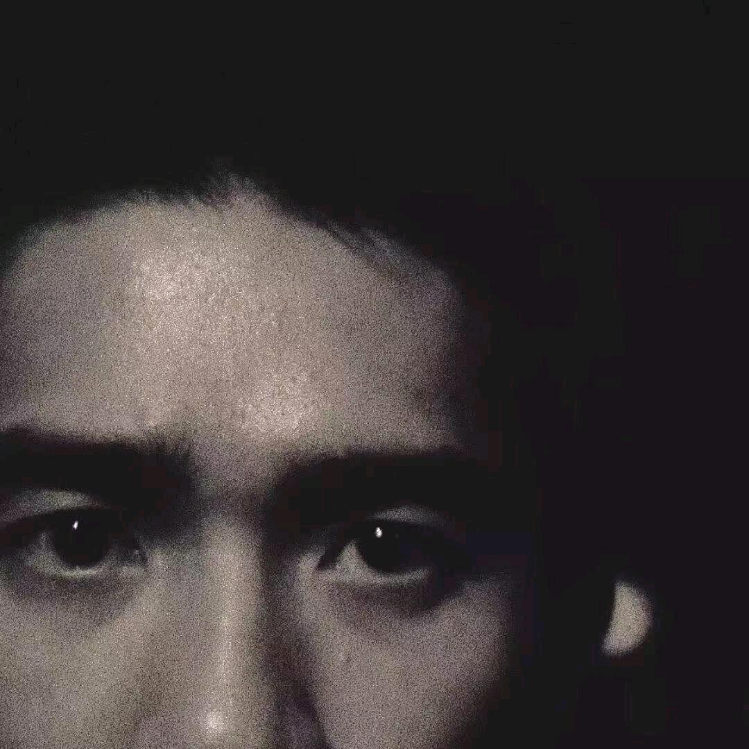周八见