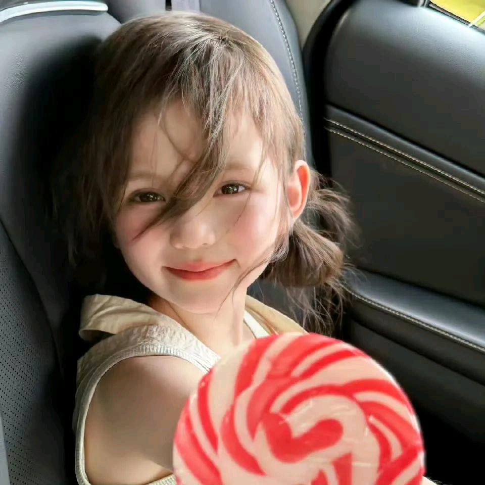 🧚🏻‍♀️