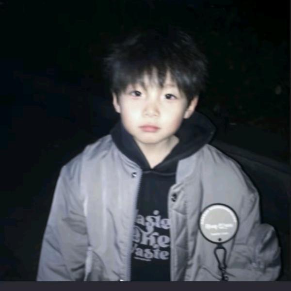 B .