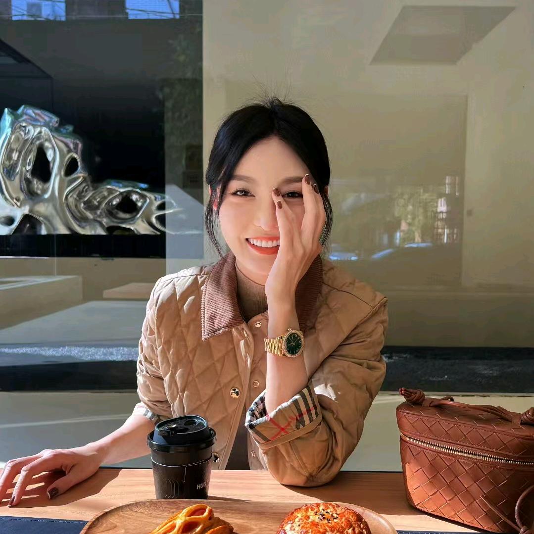 李予诺每日穿搭