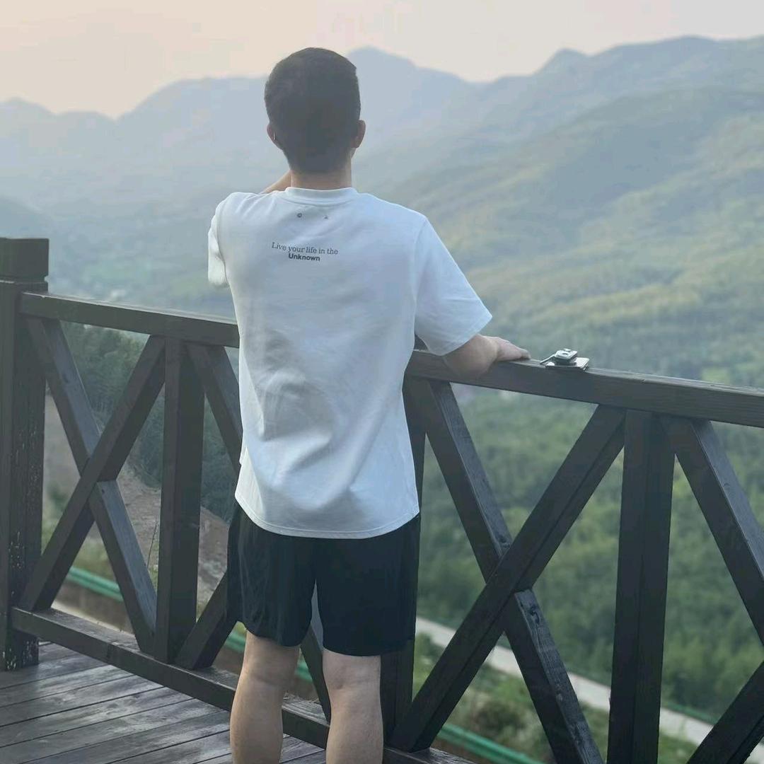 冰淇淋大叔