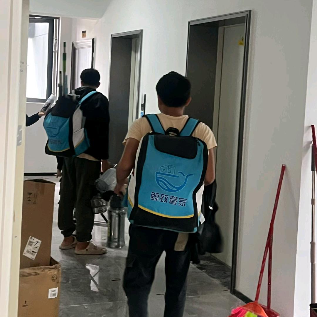 有一家家政公司的90后