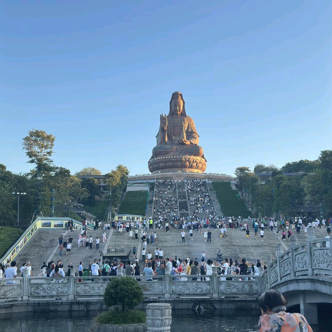 再见也无剧中人