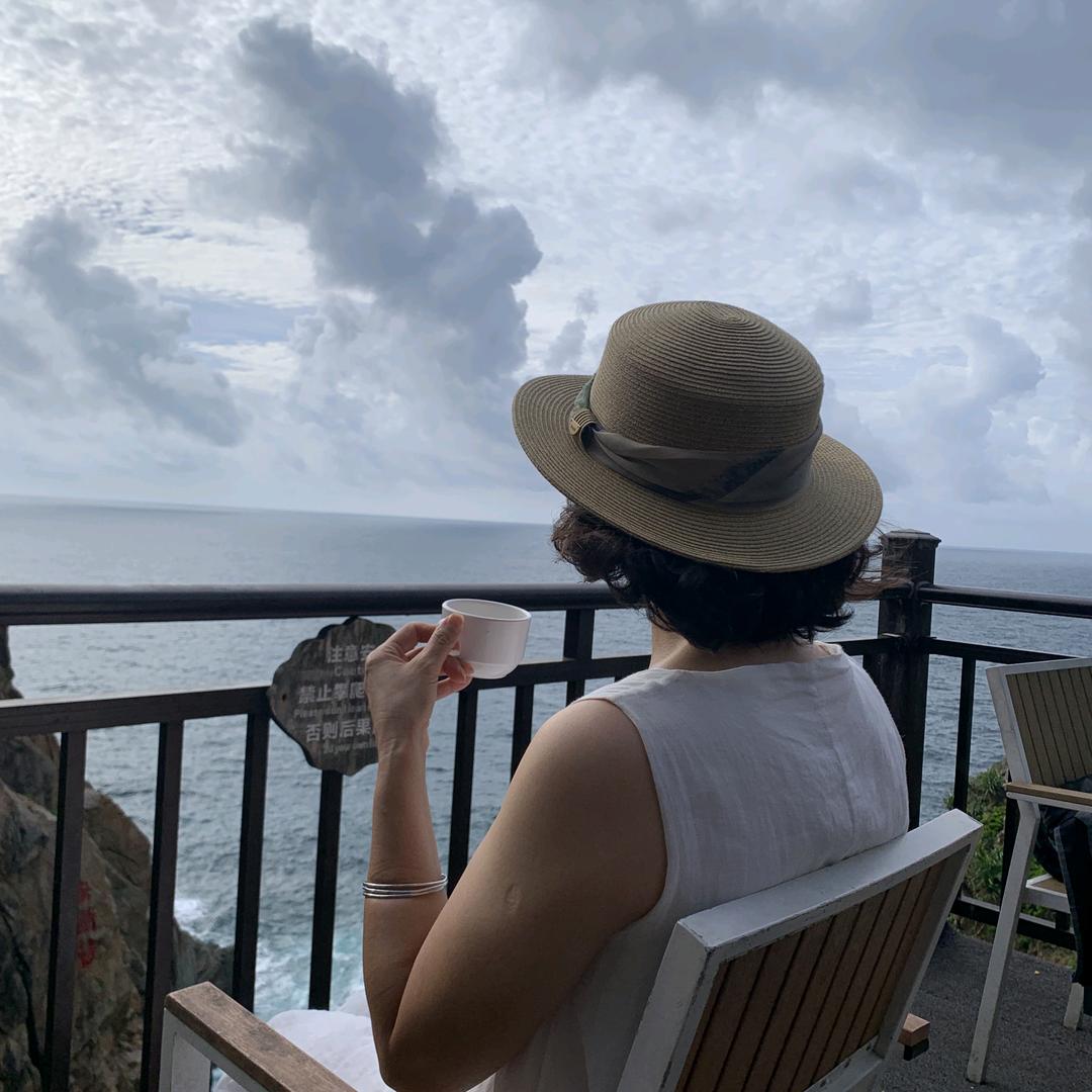 谷邦，衣香丽影，骆驼户外，吉普时尚