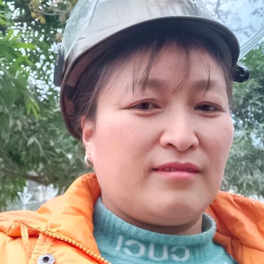 装修贴砖夫妻