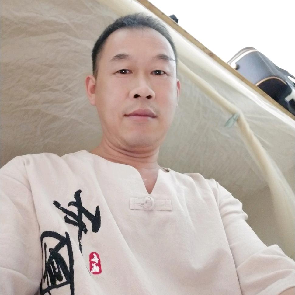 雄鹰