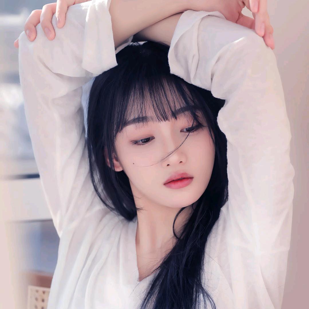 荆沙点点头像