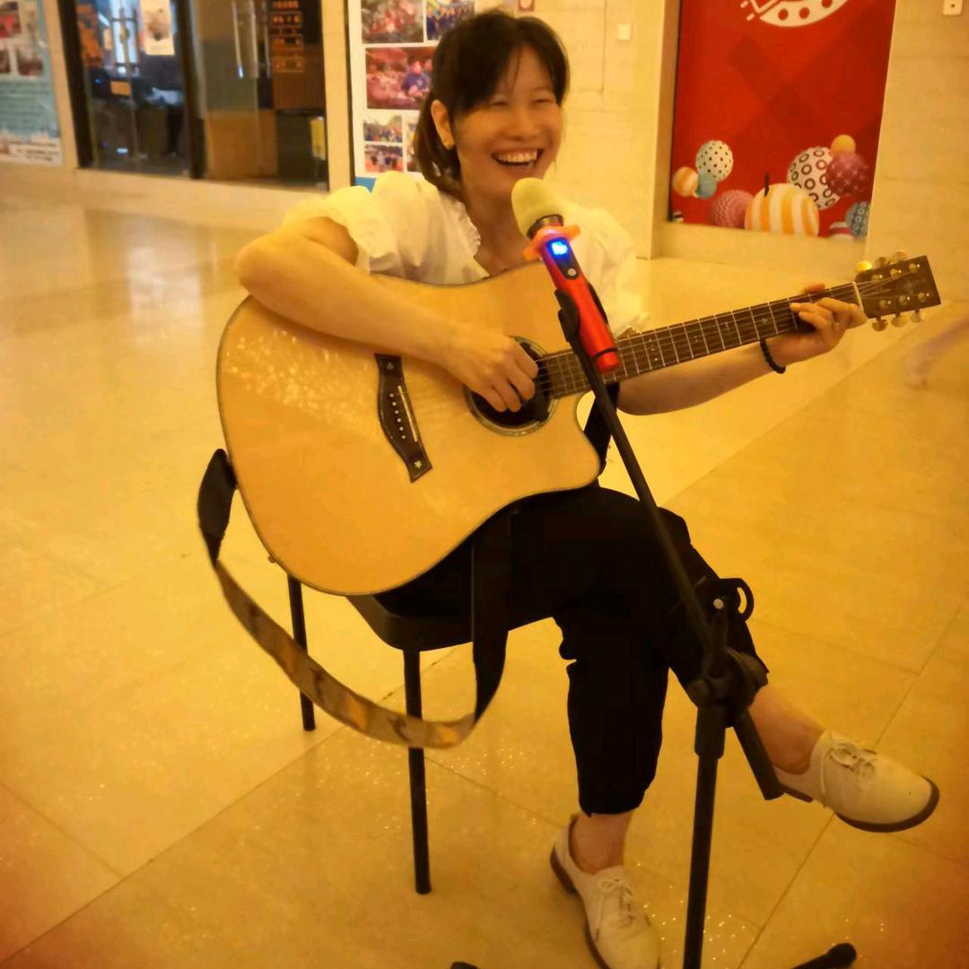 梅一朵🎸