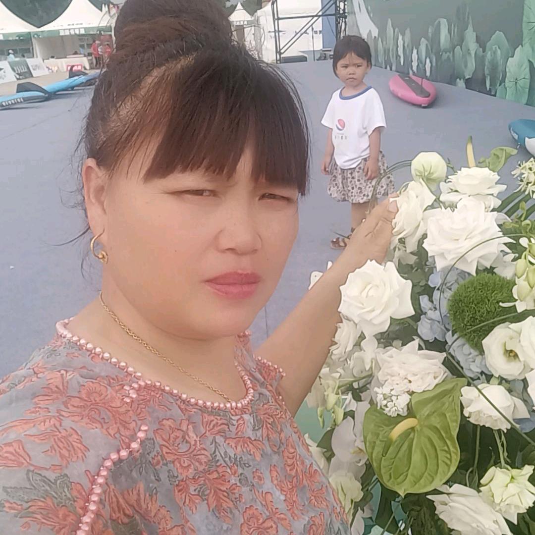 王丽
