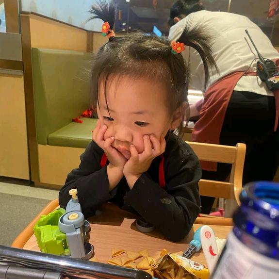 是萌萌和宝儿👯