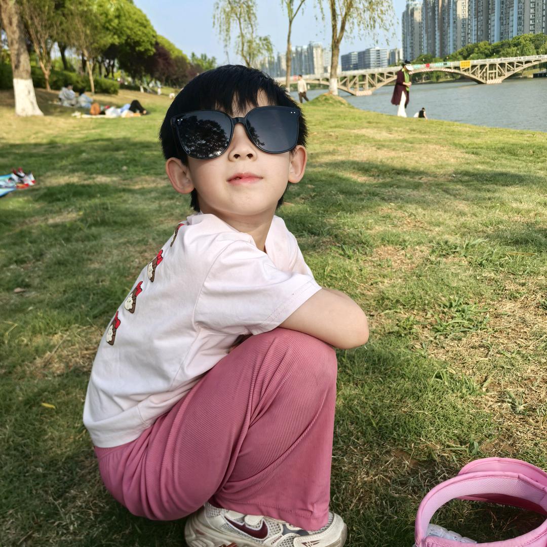 🌹玫瑰🌹爱生活头像
