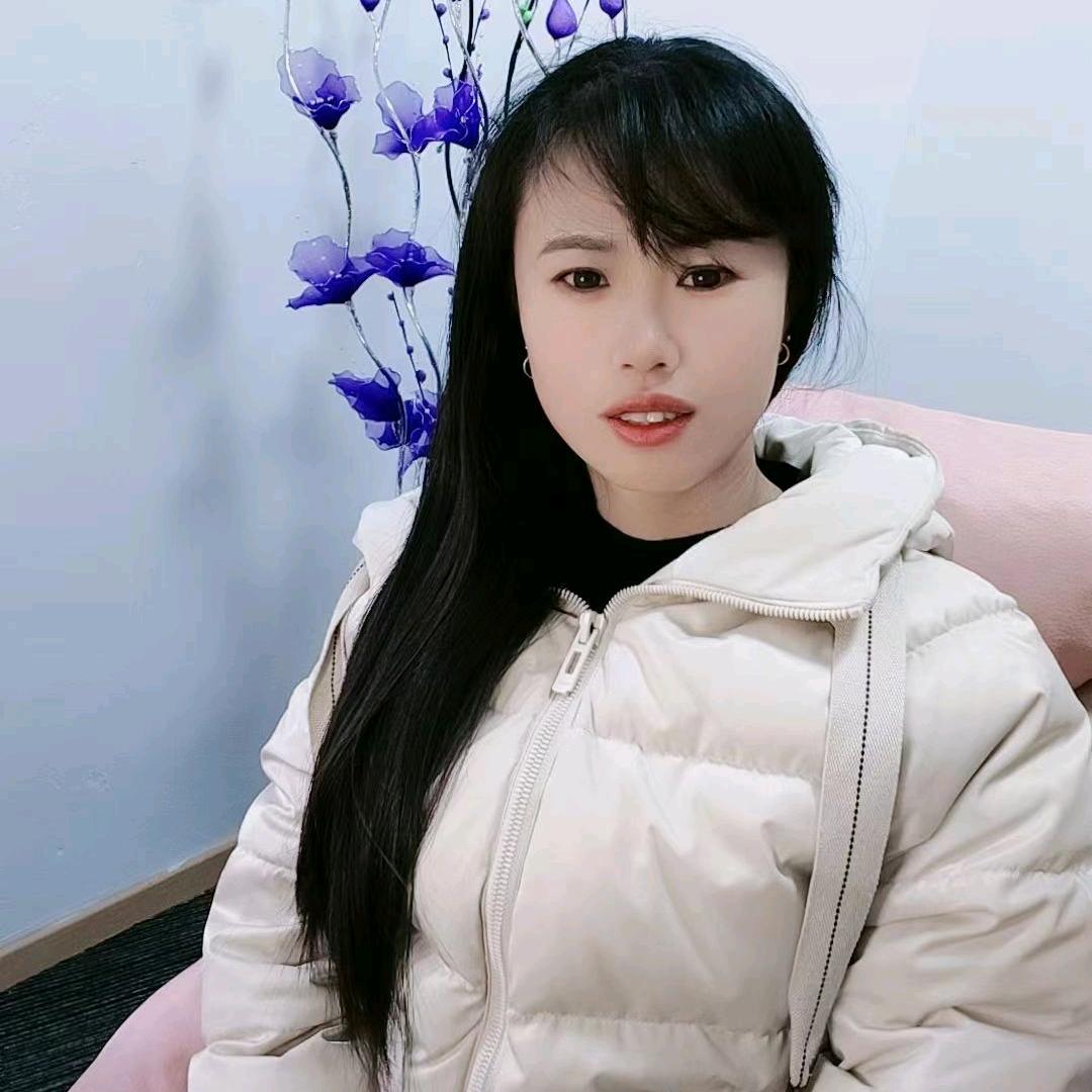丽  丽