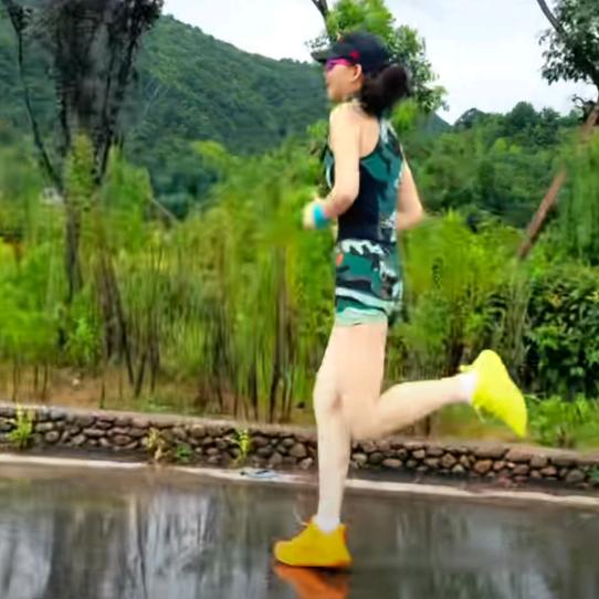 西阳爱跄步