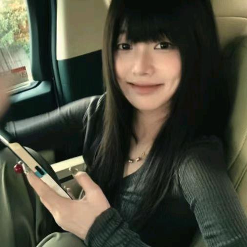 Tsuki.