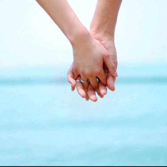 一辈子牵着你的手