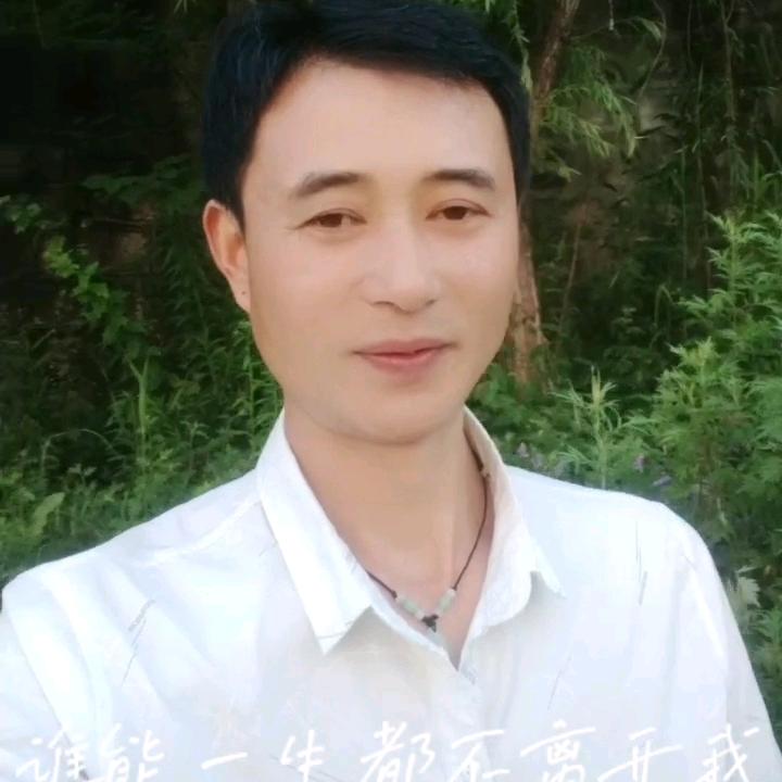 走遍世界。8022