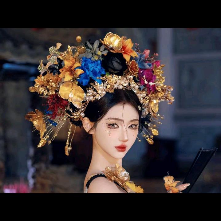 莫晨情怀阁化妆师