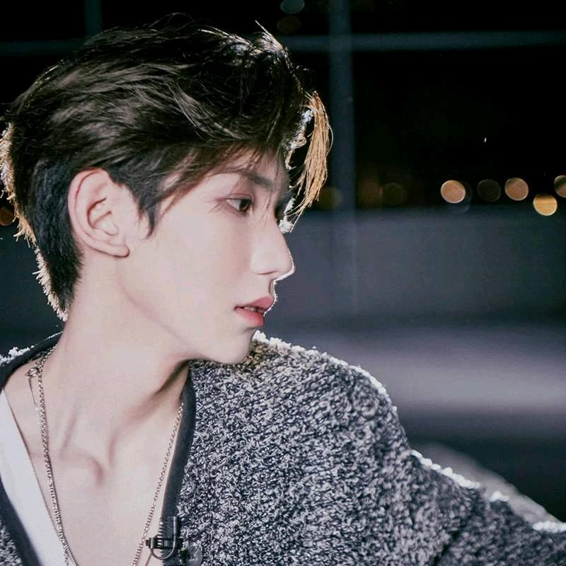 黑骑士E10女选手