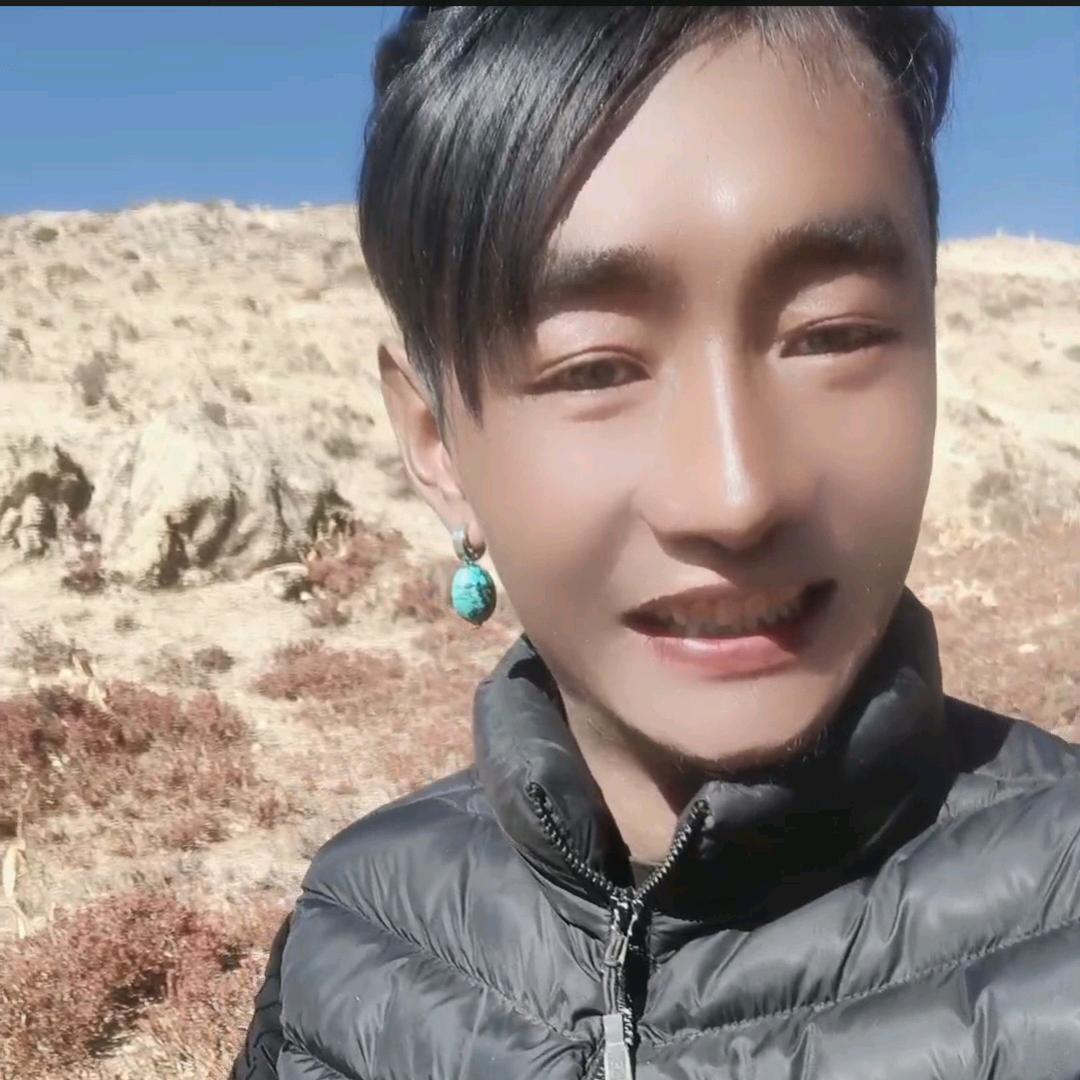尼木扎西顿珠🙏🙏🙏🙏