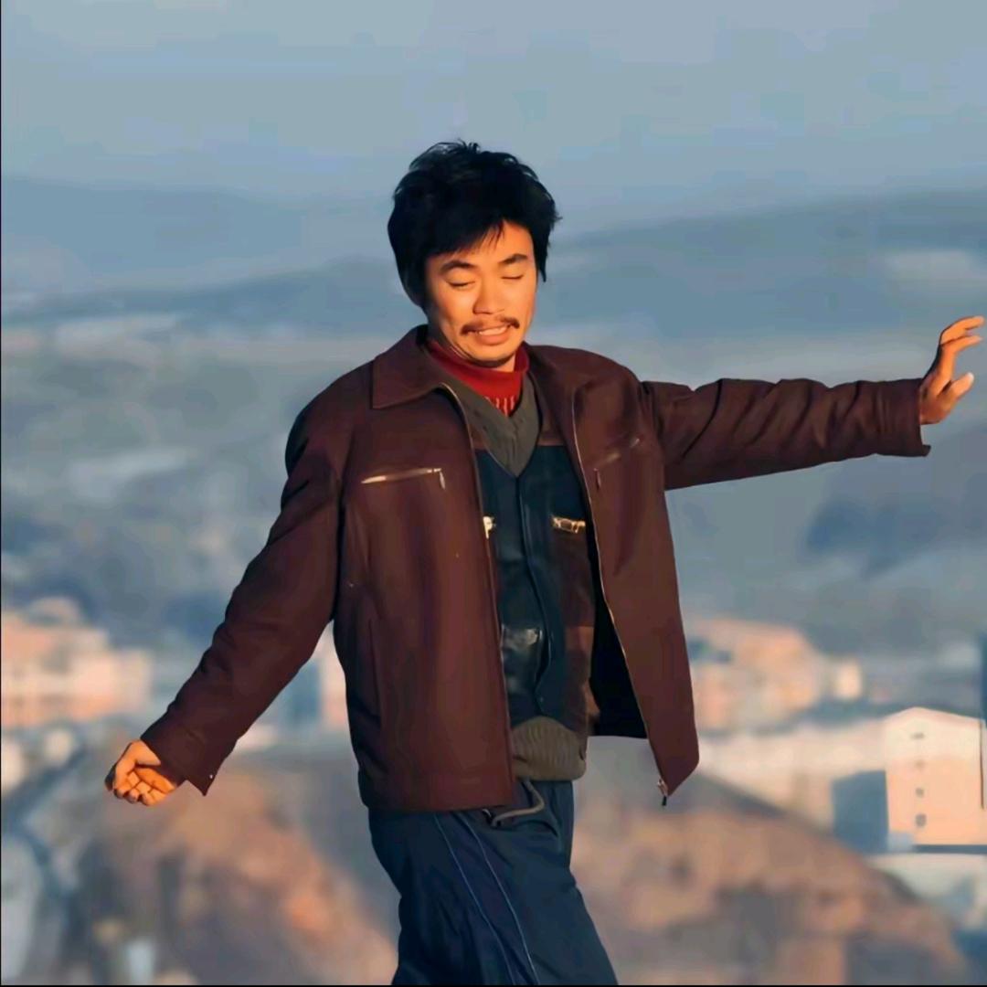 给公牛结扎被踢飞二十里地