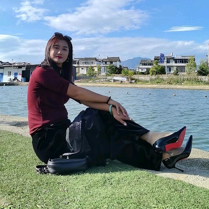 丽江高端门窗梅姐（护肤品）