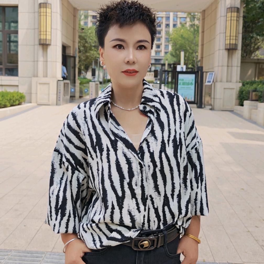 1李玲