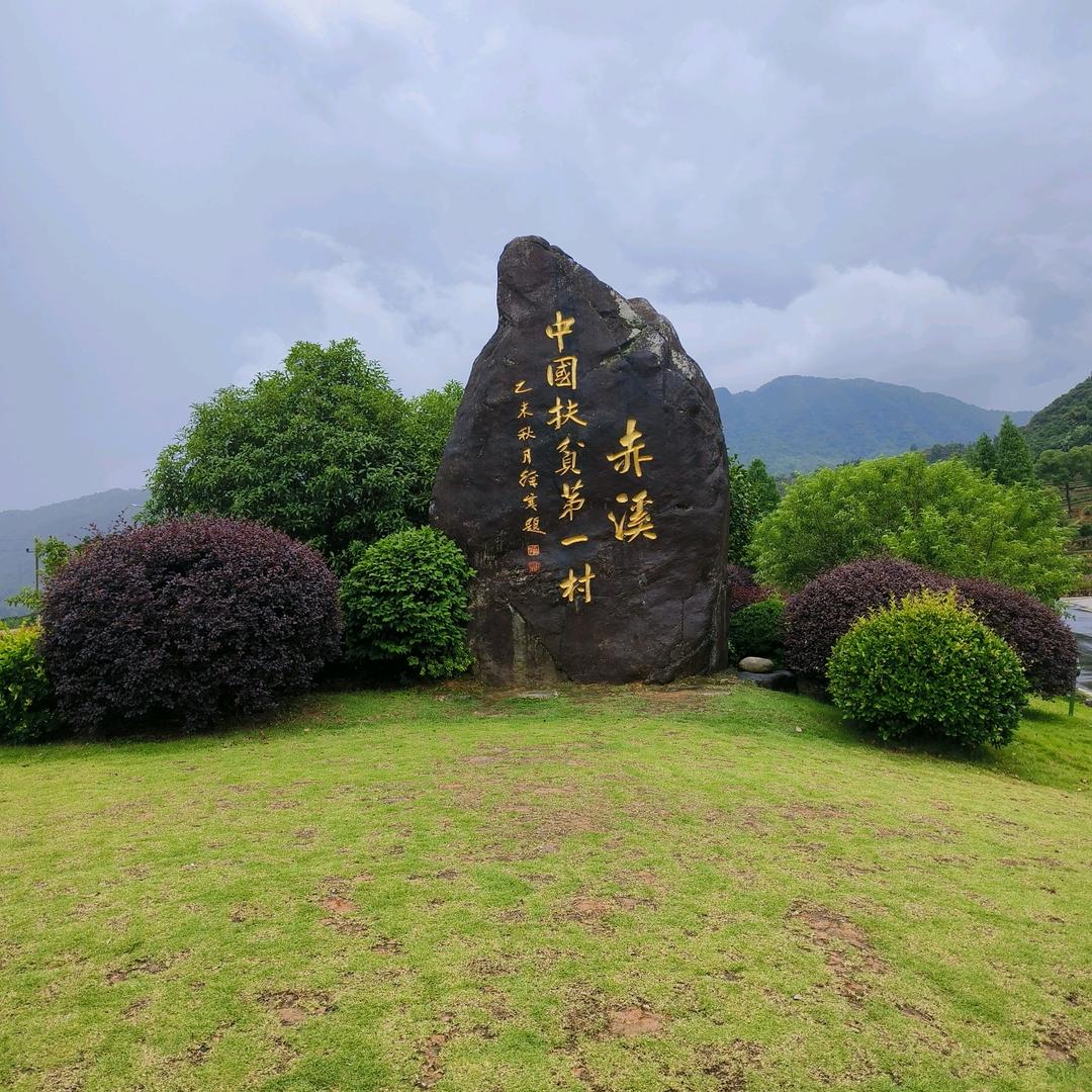 性格极好的老阿姨.(不私聊)