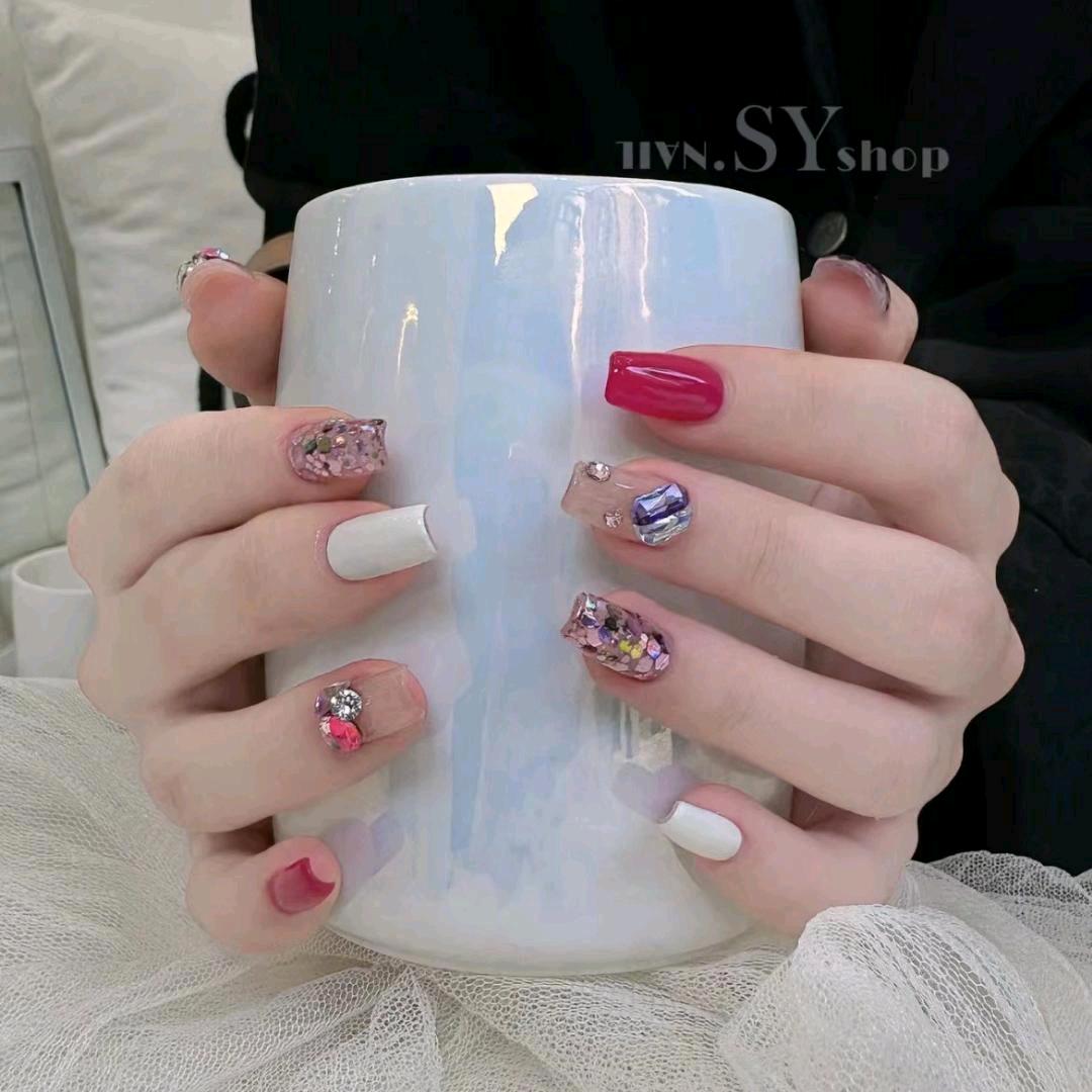 浅浅一家人(冲刺两万粉丝)