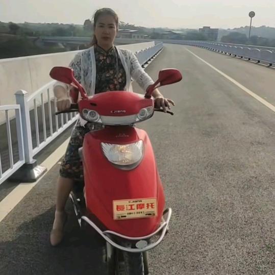 幸运之英：謝絶连贊