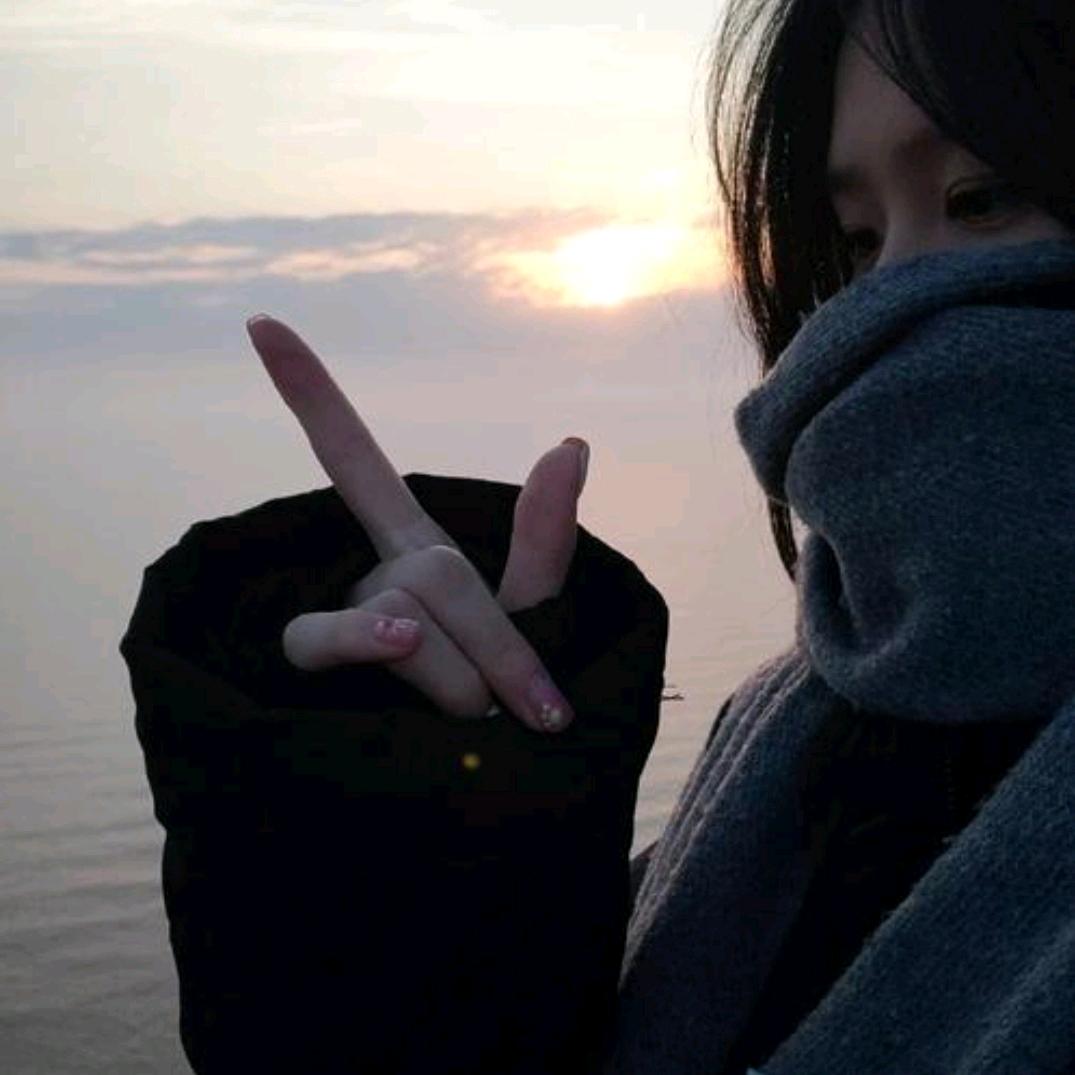 是齐不是奇琦琪·ฅ