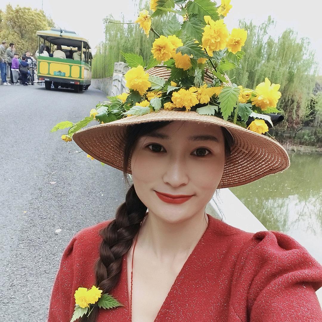 🌈坐在海边嗑瓜子🍭