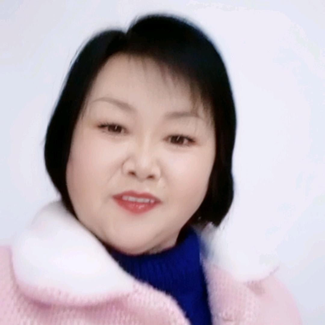 农村大妈。