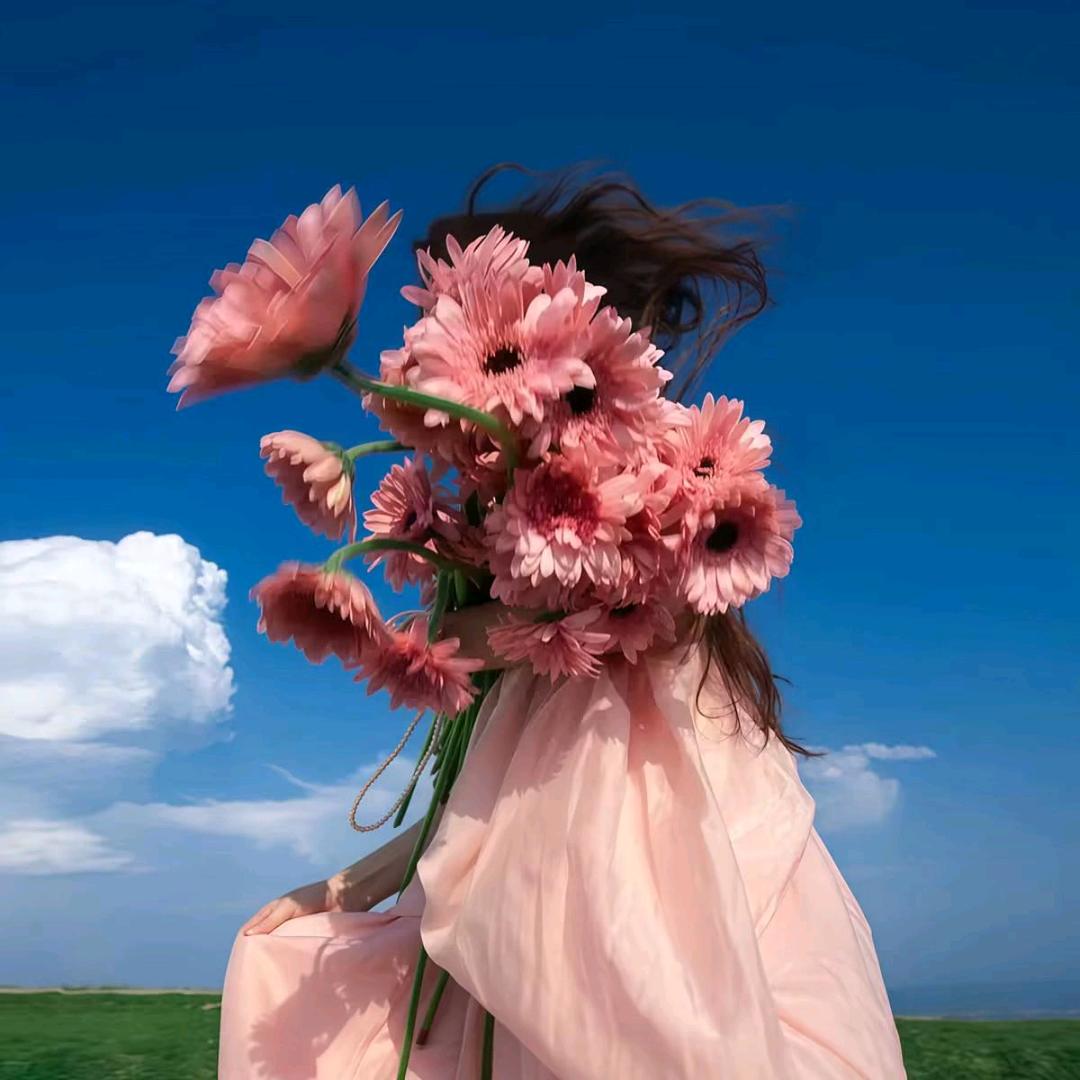 在逃吐司◞ ̑̑