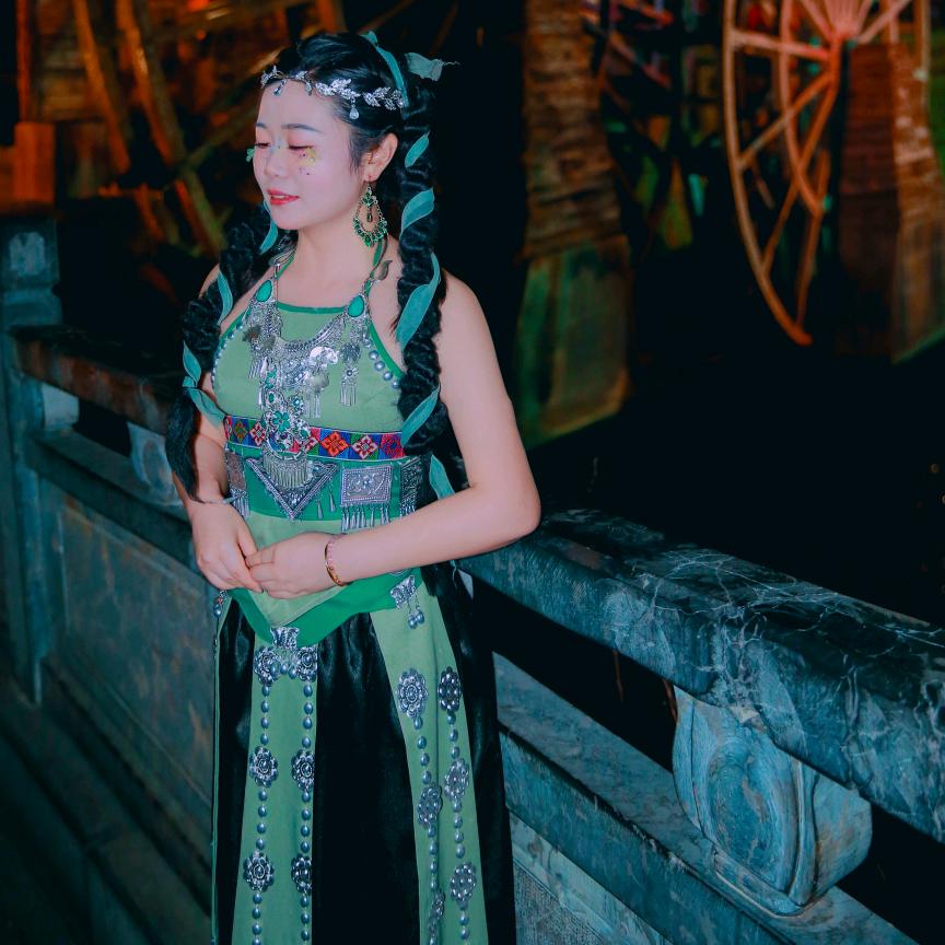 @格力中央空调黄红兰