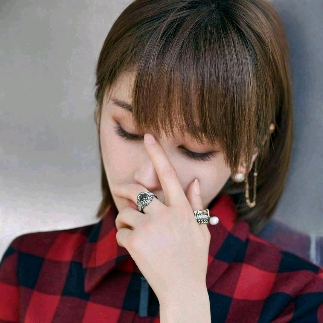 妖艳一路生花꧂