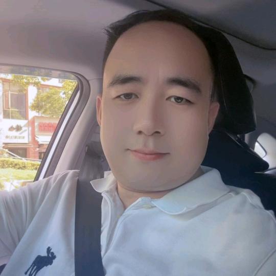 请叫我小东哥