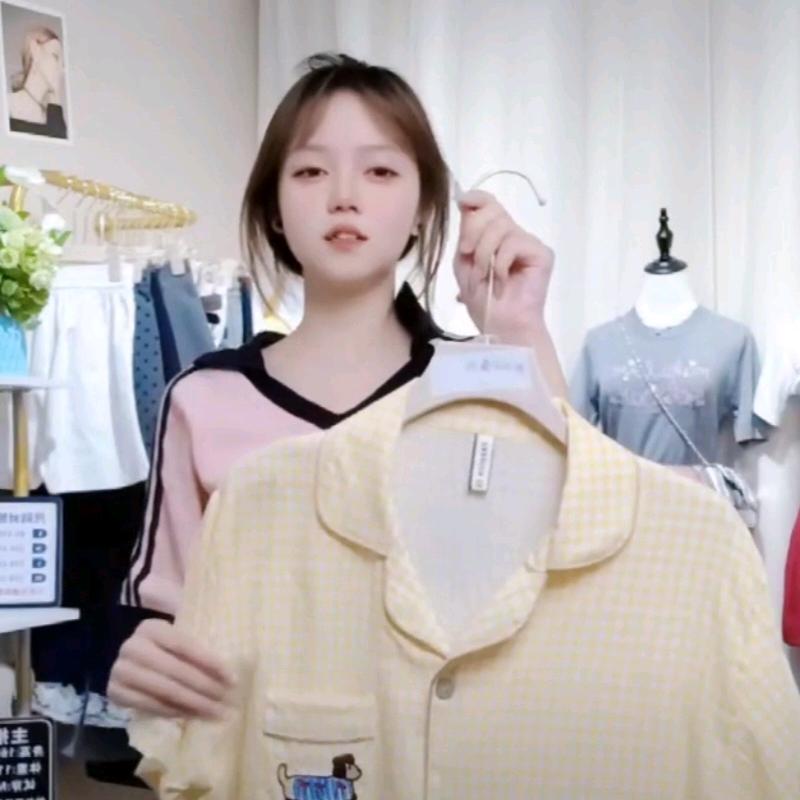 莘菲儿家居服馆