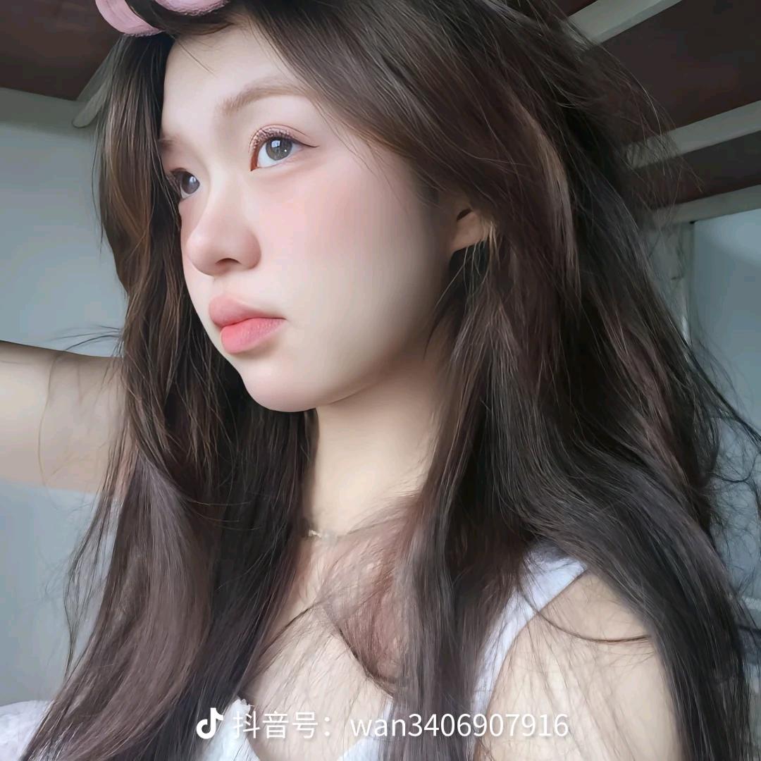 伤感的女孩