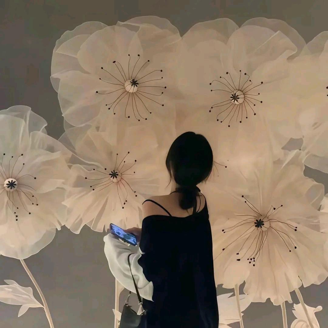 不懂土地的小花