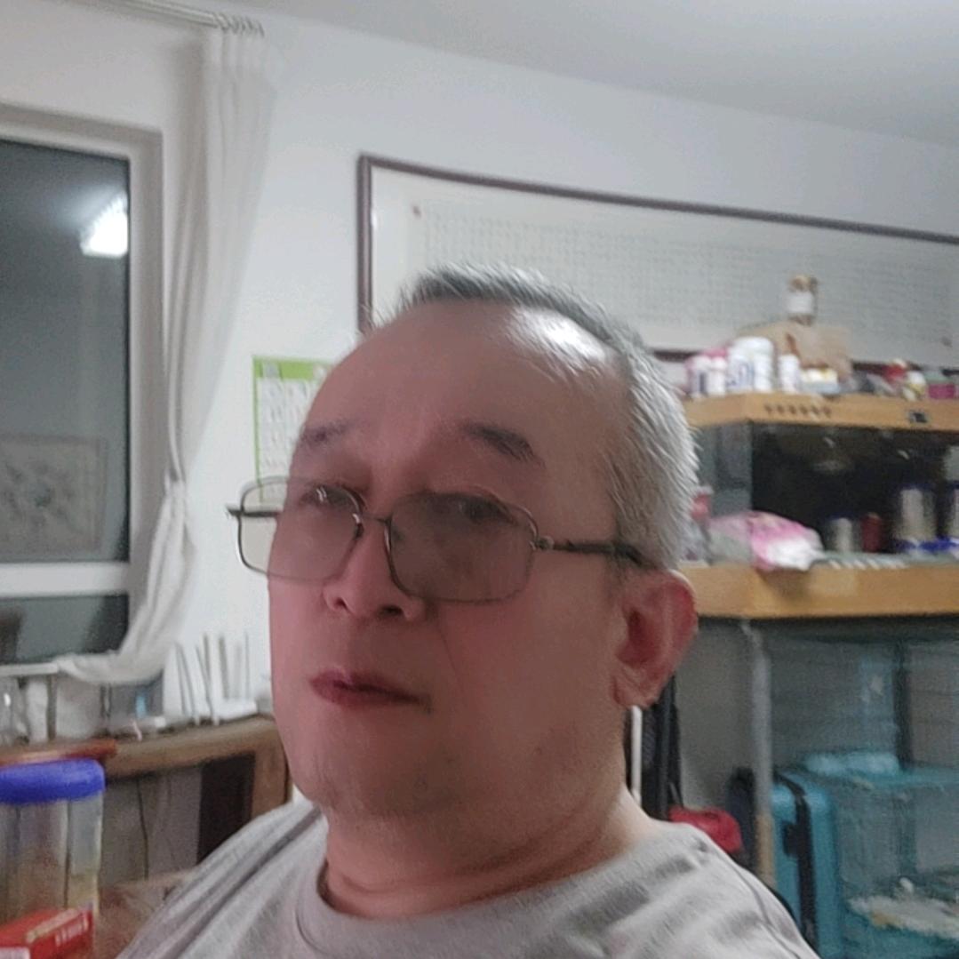清风拂山岗