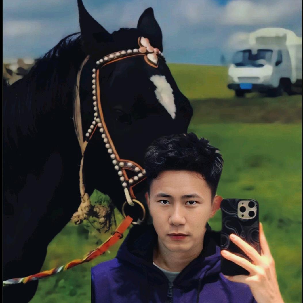 德格四郎