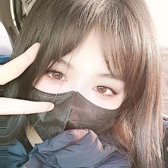 㿝氼