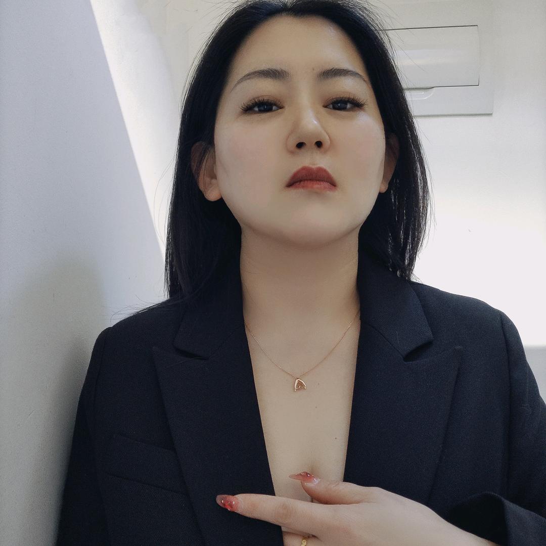小小洁
