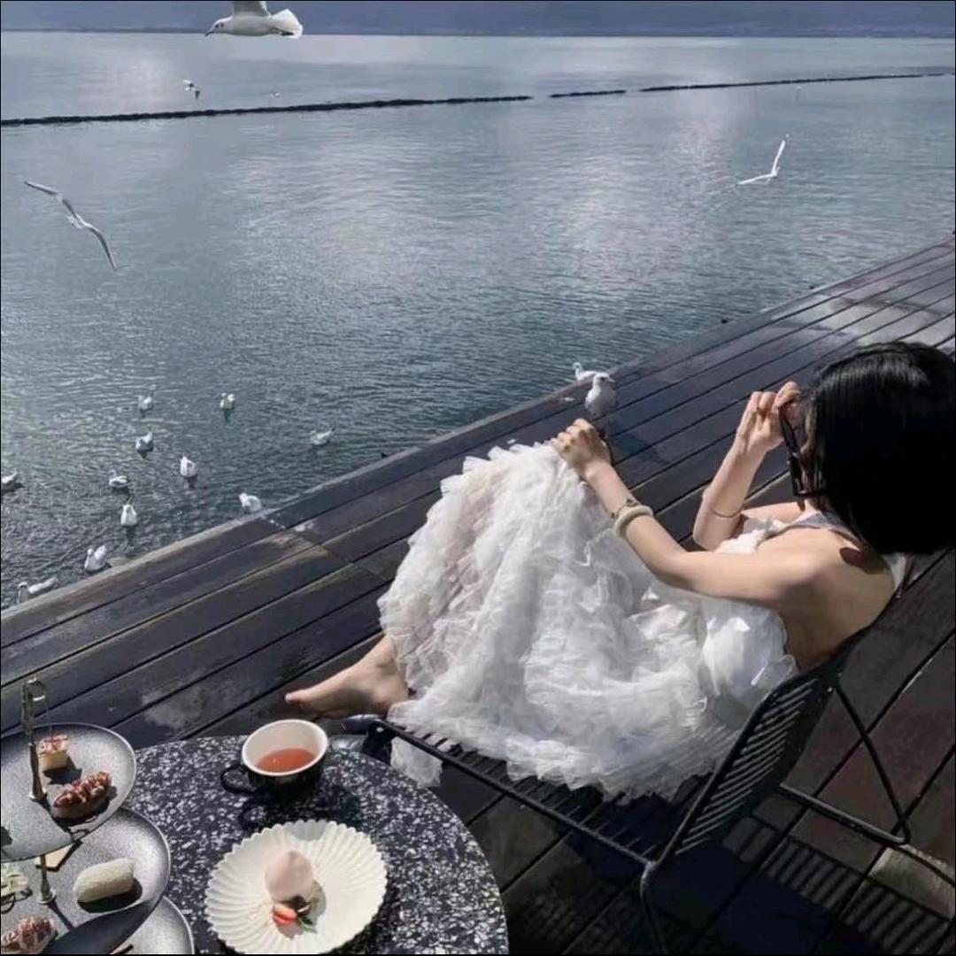 爱哭爱闹爱撒娇