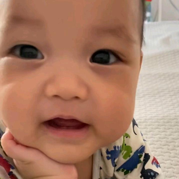 萌娃小亿