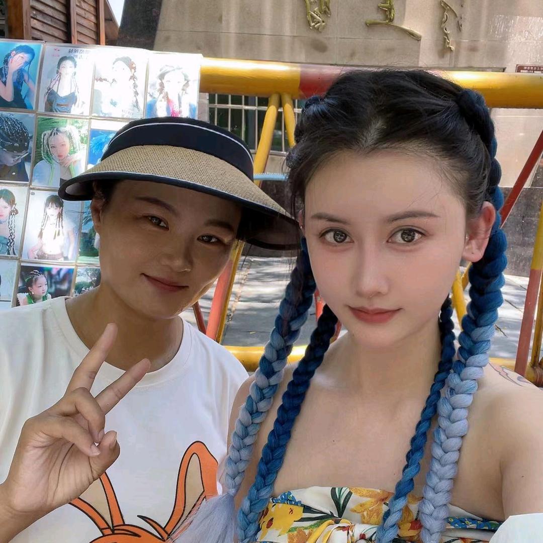 李姐脏辫✨🍁✨